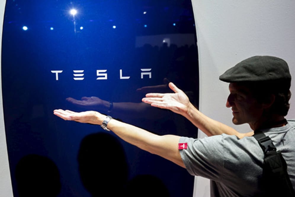 Powerwall von Tesla: Schicke Batteriespeicher für den Hausgebrauch sollen Stromlücken schließen.