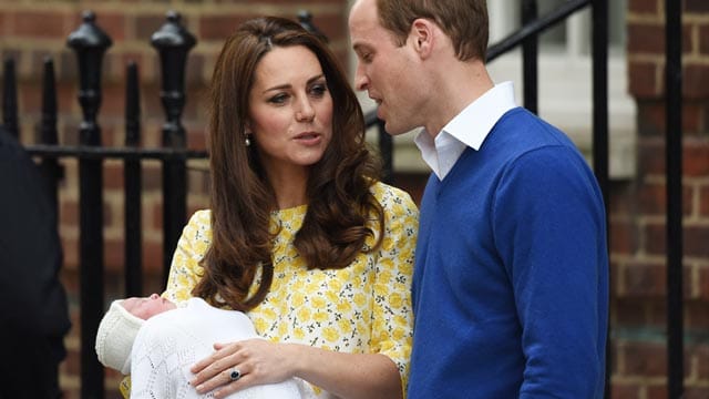 Kate und William unterhielten sich am Samstagabend vor der Klinik.