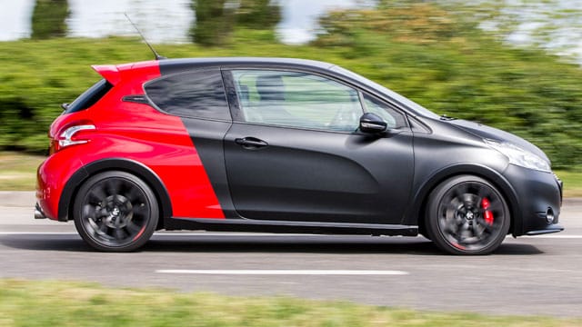 Flott unterwegs: Der neue Peugeot 208 GTi 30th