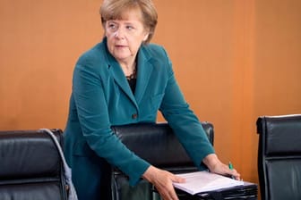 Bundeskanzlerin Angela Merkel sieht "Aufklärungsbedarf" in der NSA-Affäre.