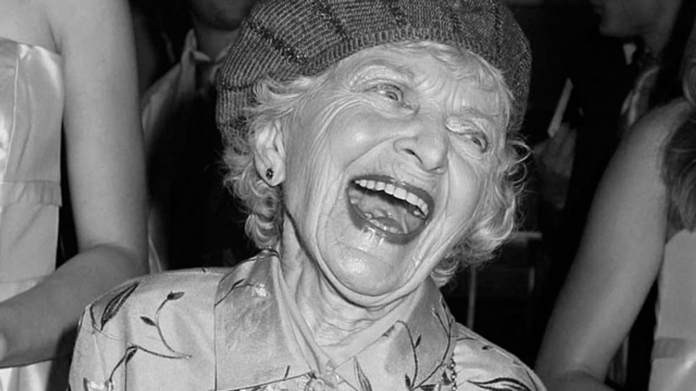 Schauspielerin Ellen Albertini Dow ("Die Hochzeits-Crasher", "Road Trip") ist im Alter von 101 Jahren gestorben.
