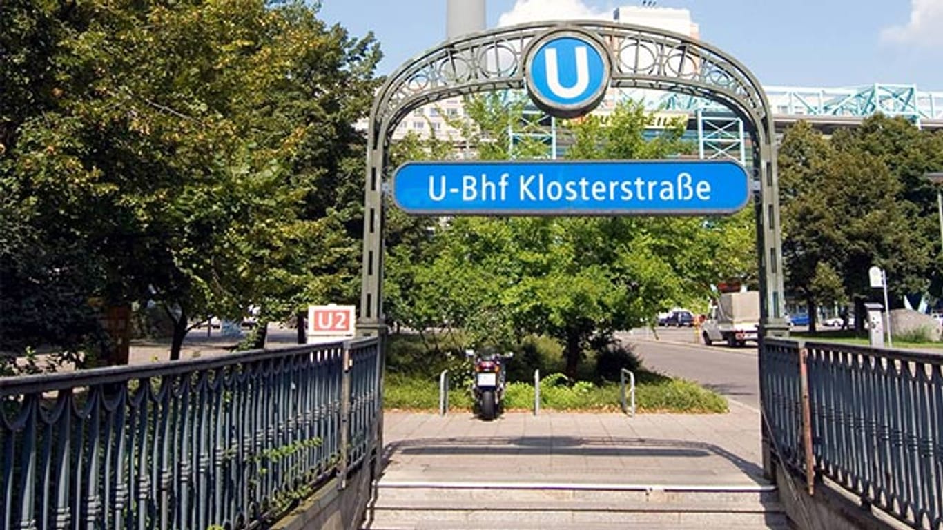 Der Angriff ereignete sich in der Berliner U-Bahn-Station Klosterstraße.