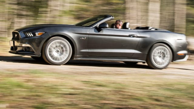 Ein Fahrbericht im Ford Mustang 5.0 V8 Cabrio.