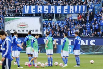 Seit Wochen können sich die Schalke-Fans nicht mehr an den Auftritten ihre Lieblinge erfreuen.