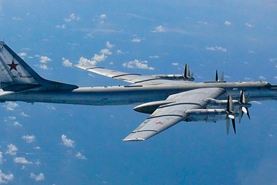 Erneuter Zwischenfall in der Luft: Die britische Royal Air Force hat Eurofighter aufsteigen lassen, um zwei russische Langstrecken-Bomber abzufangen.