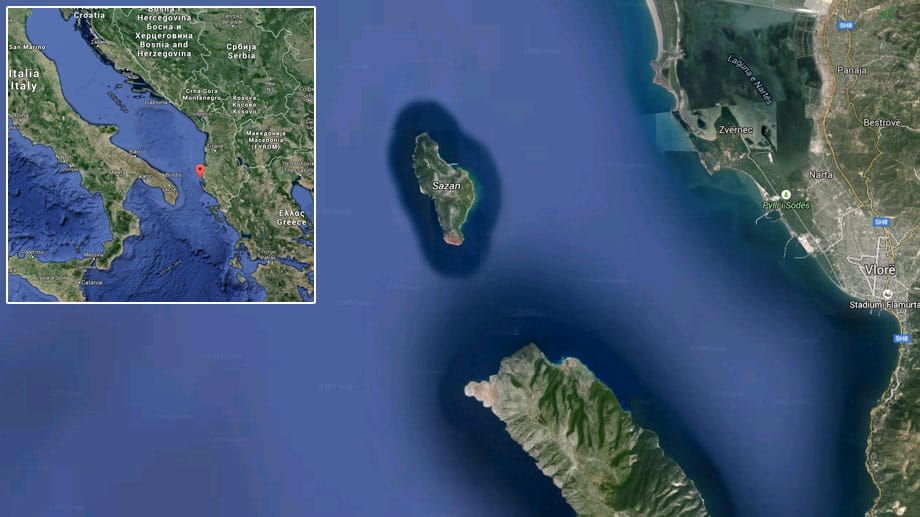 Die Insel Sazan liegt vor der Küste Albaniens in der südlichen Adria.