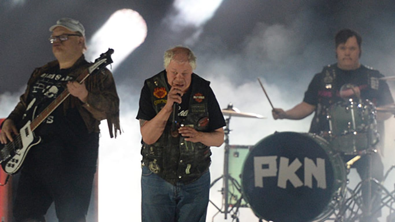 Die Band Pertti Kurikan Nimipäivät (PKN) lässt sich die Laune nicht verderben.