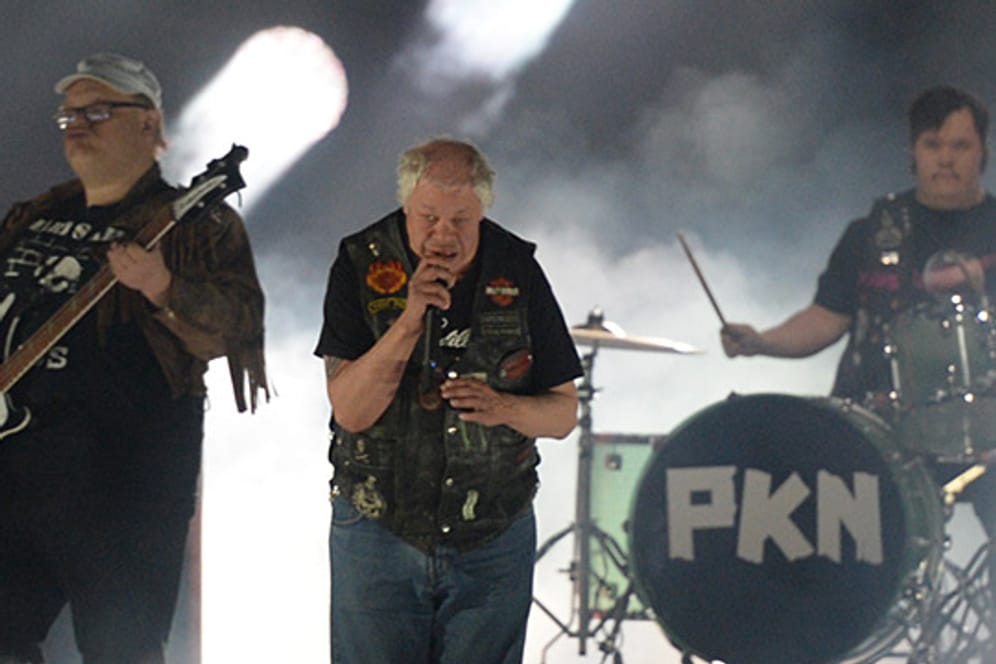 Die Band Pertti Kurikan Nimipäivät (PKN) lässt sich die Laune nicht verderben.