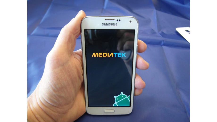 Stunde der Wahrheit: Beim Einschalten zeigt das angebliche Galaxy S5 das Logo des Chipherstellers Mediatek an.