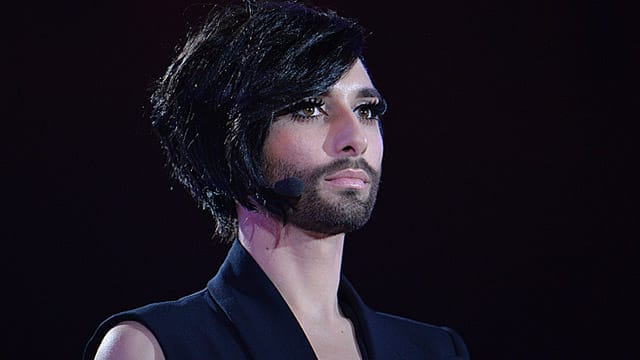 Conchita Wurst beim zweiten ESC-Halbfinale mit Kurzhaar-Bob.