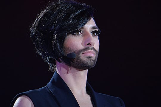 Conchita Wurst beim zweiten ESC-Halbfinale mit Kurzhaar-Bob.