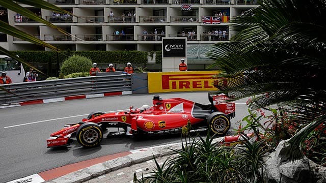 Sebastian Vettel in seinem Ferrari beim Abschlusstraining in Monaco.