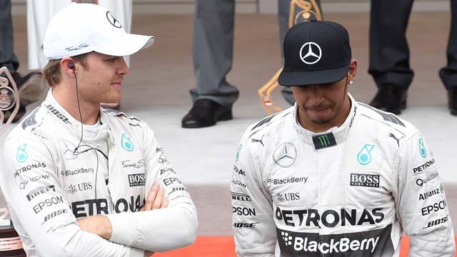 Ein Fauxpas der Mercedes-Strategen kostete Lewis Hamilton (re.) den Sieg beim Grand Prix von Monaco. Teamkollege Nico Rosberg kam so zum Heimspiel-Hattrick.