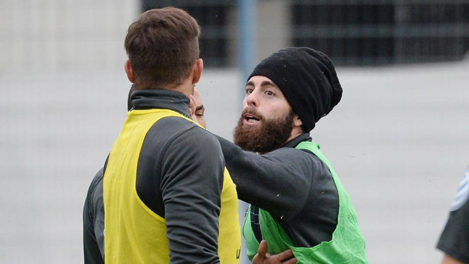 Rodri (re.) und Stefan Ortega geraten im Training aneinander.