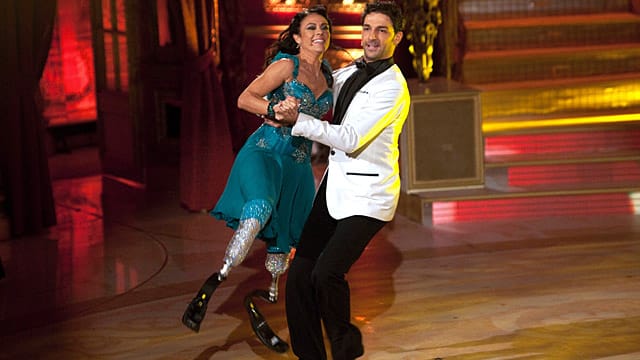 Giusy Versace und Raimondo Todaro als Tanzpaar der italienischen Tanz-Show "Ballando con le stelle". Giusy Versace und Raimondo Todaro als Tanzpaar der italienischen Tanz-Show "Ballando con le stelle".
