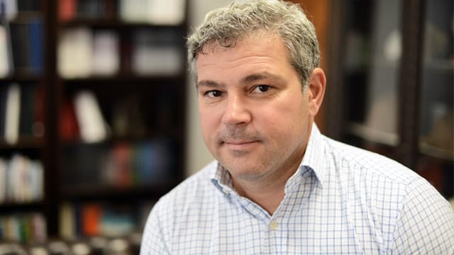 Rechtsmediziner Michael Tsokos kritisiert den Kinderschutz in Deutschland.