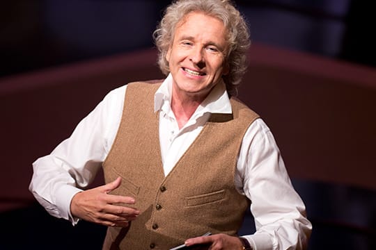 Thomas Gottschalk ist laut WDR-Analyse "nur bedingt glaubwürdig, teilweise arrogant, überheblich". Trotzdem verpflichtete man den Moderator.