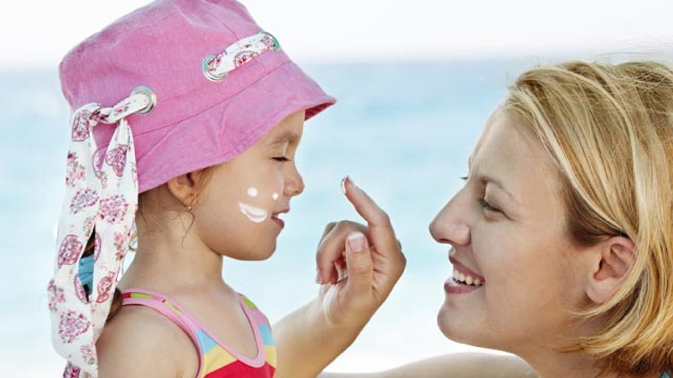 "Öko-Test": 23 Sonnenschutzmittel für Kinder im Test