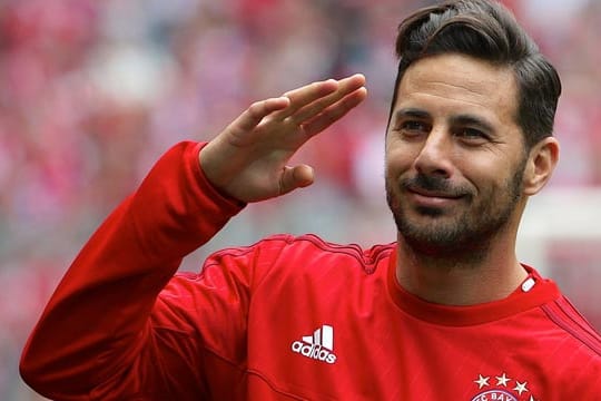 Claudio Pizarro spielte in seiner Karriere bisher für Deportivo Pesquero, Alianza Lima, Werder Bremen, FC Chelsea und den FC Bayern.