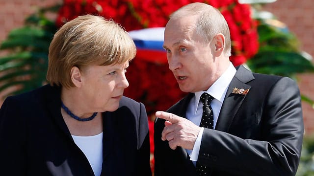 Angela Merkel und Waldimir Putin bei sind sich über die Vorgänge in der Ukraine und auf der Krim ganz und gar nicht einig.