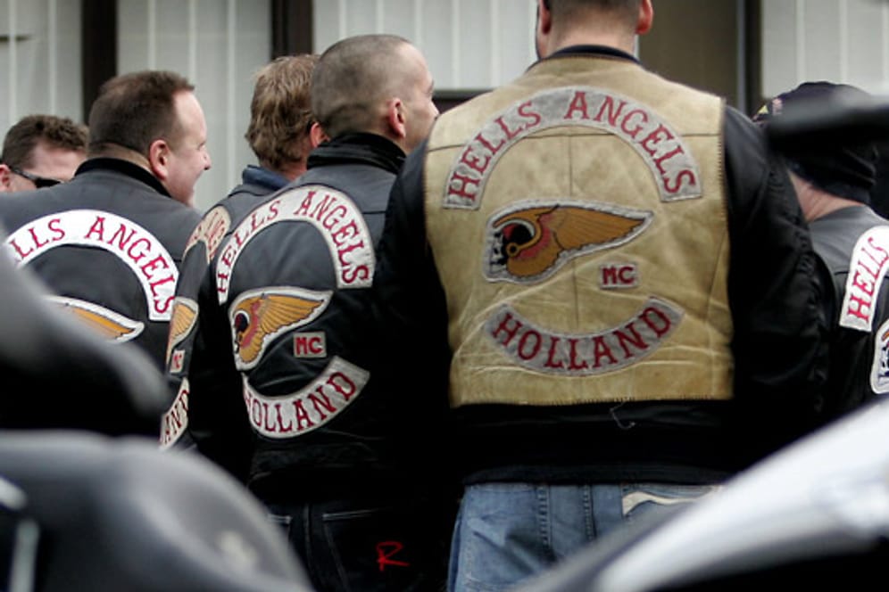 Mitglieder der holländischen Hells Angels liefern sich einen erbitterten Kampf mit den Bandidos - bald auch in Deutschland?