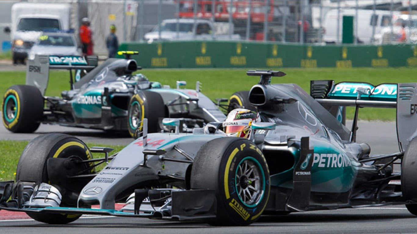 Nico Rosberg (hinten) hatte in Montreal gegen Mercedes-Teamrivale Lewis Hamilton keine Chance.
