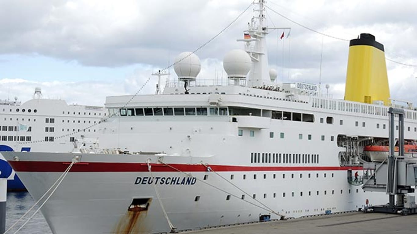 Das "Traumschiff" ist in Kiel.