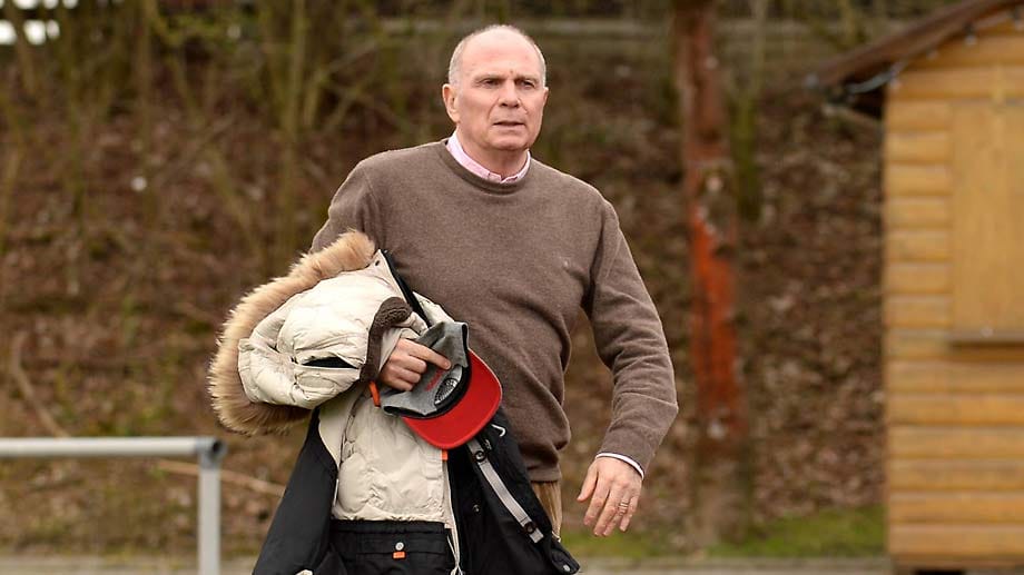 Uli Hoeneß darf die Wochenenden bald komplett zu Hause verbringen. Uli Hoeneß darf die Wochenenden bald komplett zu Hause verbringen.