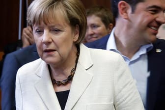 Bundeskanzlerin Angela Merkel bereitet sich im Fall Griechenland offenbar auf das Schlimmste vor.