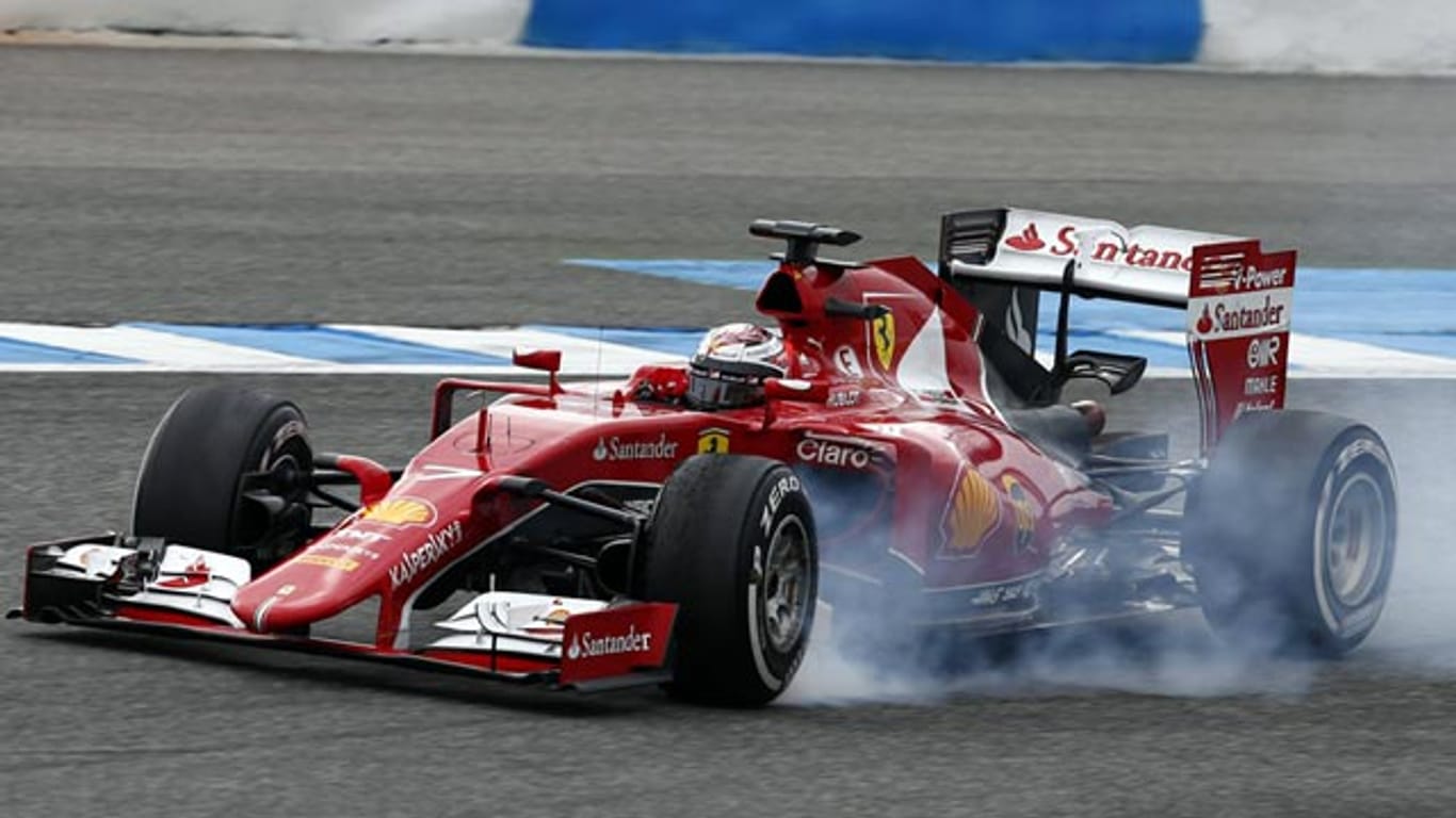 Ferrari-Pilot Kimi Räikkönen hat kein Problem damit, wenn es in der Formel 1 wieder mehr rumst und qualmt.