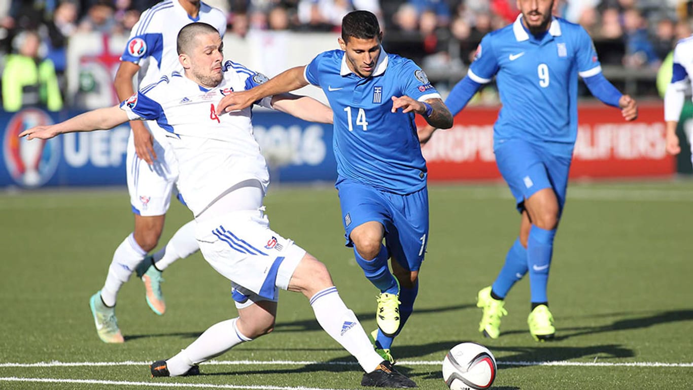 Die griechische Nationalmannschaft verliert erneut gegen die Färöer Inseln.