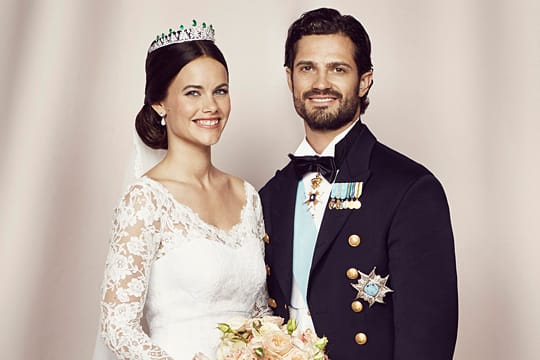 Wie aus dem Ei gepellt: das Hochzeitsfoto von Carl Philip und Sofia.