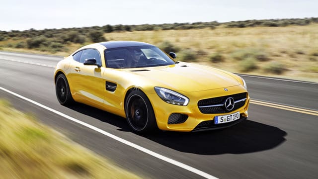 Super schnittig und direkte Konkurrenz für den Carrera Turbo: der Mercedes-AMG GT S.