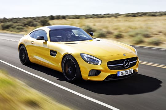 Super schnittig und direkte Konkurrenz für den Carrera Turbo: der Mercedes-AMG GT S.