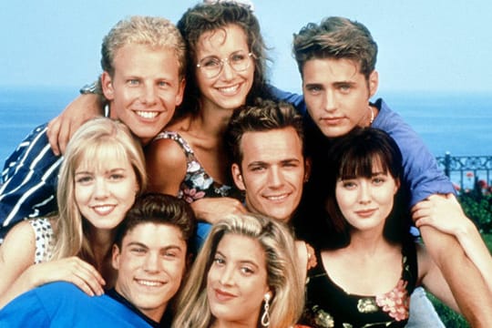 Die Clique von "Beverly Hills 90210". Die Teenieserie war in den 1990er Jahren ein absoluter TV-Hit.