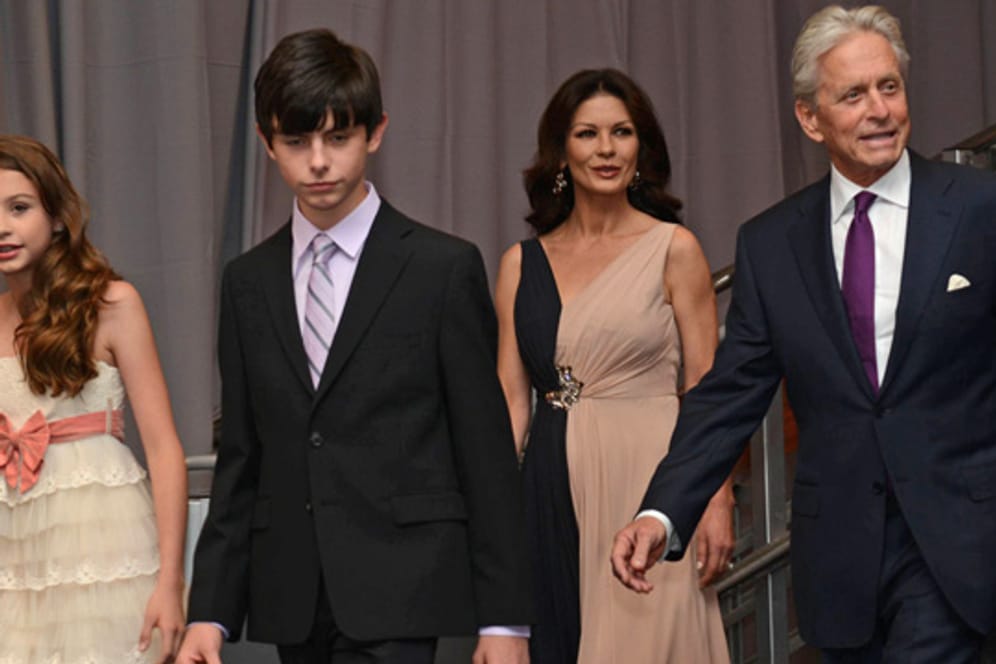 Michael Douglas mit Catherine Zeta-Jones und den Kindern Dylan (14) und Carys (12).