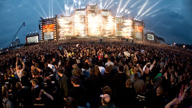 Die Band "Böhse Onkelz" rockt am Hockenheimring vor 100.000 Zuschauern.