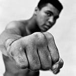 Weltberühmte Fotos wie diese Aufnahme von Cassius Clay / Muhammad Ali aus dem Jahr 1966 von Thomas Hoepker wurden mit Kameras von Leica aufgenommen.