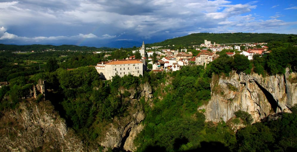 Malerische Schönheit: Im Herzen von Istrien liegt das Städtchen Pazin, das auf steilen Felsen erbaut wurde.