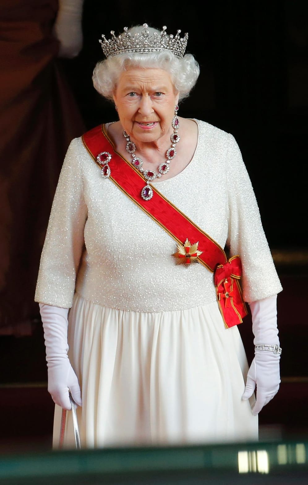 Königin Elizabeth II. erscheint zum Staatsbankett in Schloss Bellevue.