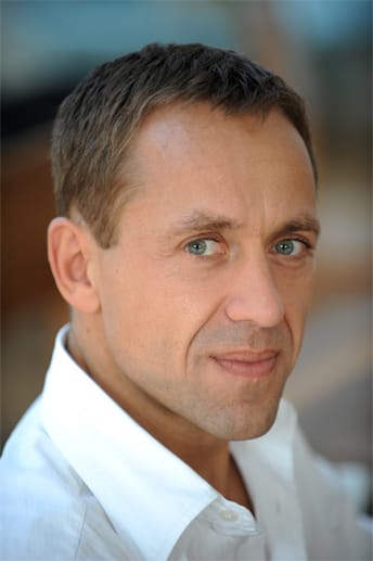 André Karpinski ist der Chef des Catering-Unternehmens "Kaiserschote" in Pulheim bei Köln. Er weiß wie süße Leckereien auf dem Grill gelingen.