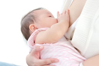 Muttermilch ist die beste Nahrung für das Baby - wenn Mütter einige Regeln beachten.