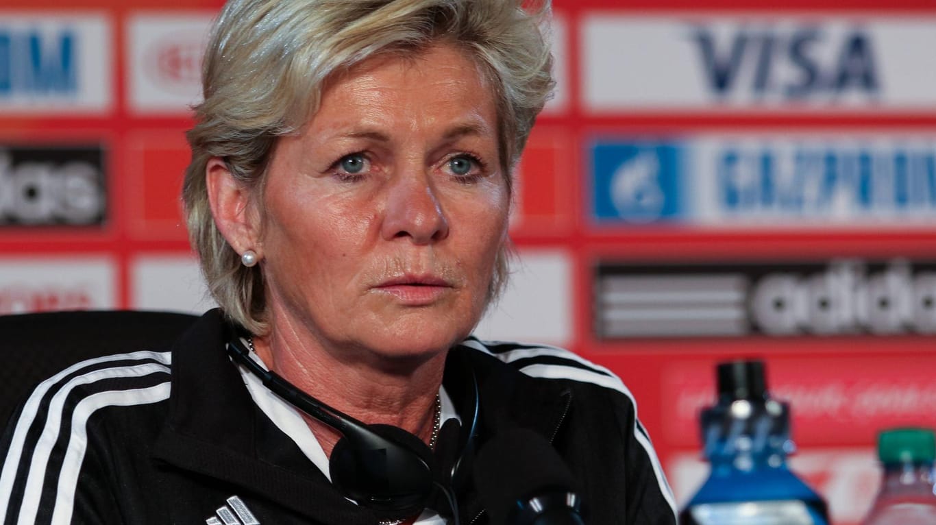 DFB-Bundestrainerin Silvia Neid ärgert sich über die FIFA.