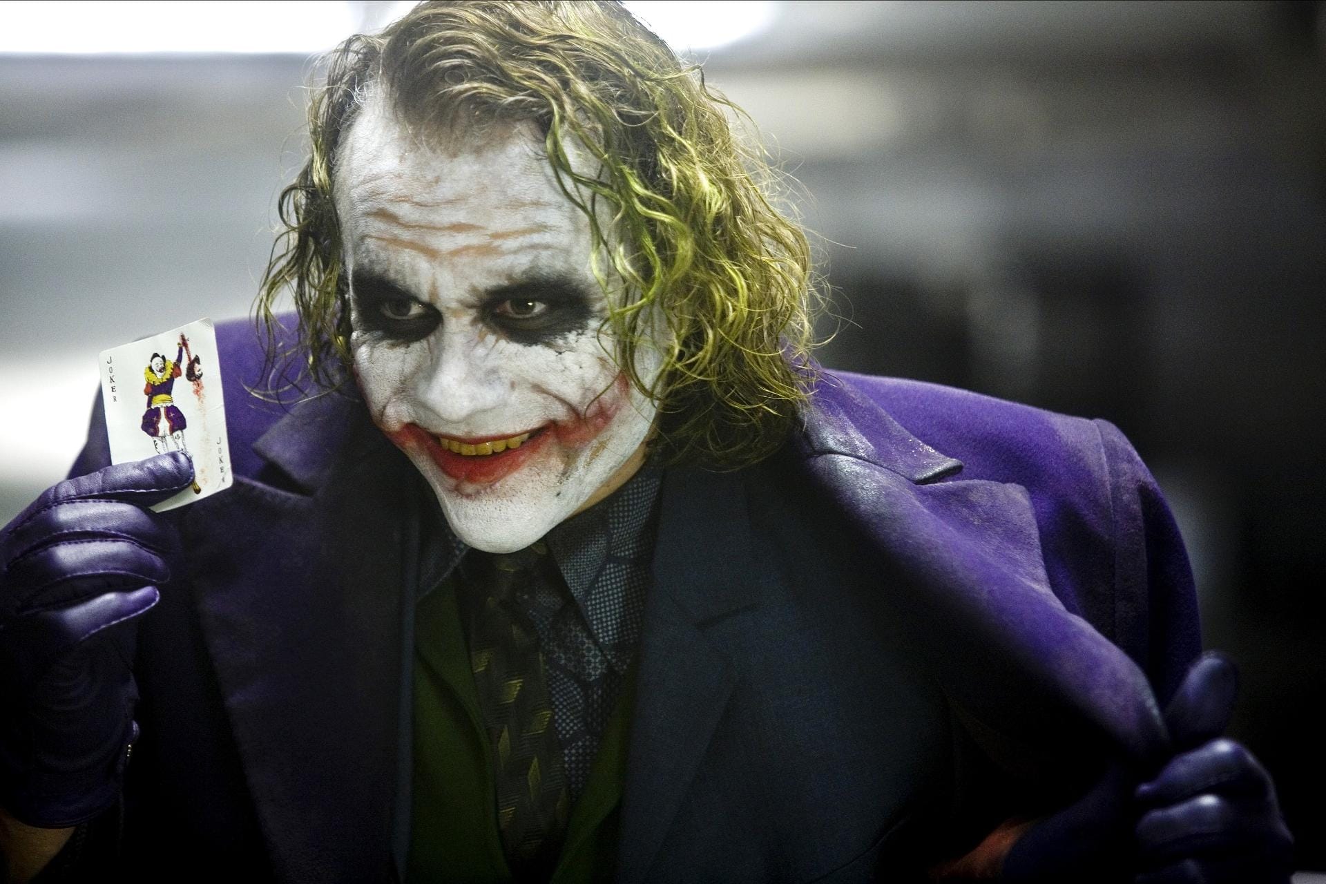 Platz 6: Grüne Haare, lila Dreiteiler und jede Menge Schminke - schon durch die Dastellung des unsterblichen Jack Nicholson stieg Batmans ärgster Widersache zur popkulturellen Ikone auf. Heath Ledgers Verkörperung in "The Dark Knight" fügte der Figur völlig neue Facetten hinzu.