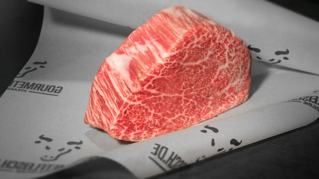 Typisch für das Kobe-Fleisch: die feine Fett-Marmorierung.