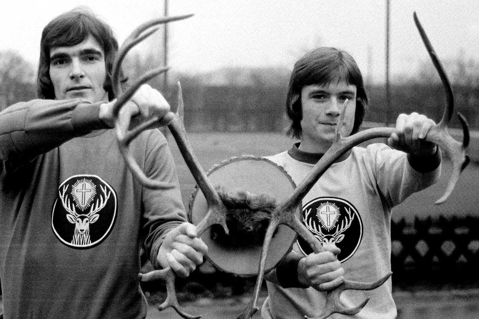 1973 präsentiert Eintracht Braunschweig die erste Trikotwerbung im deutschen Fußball.