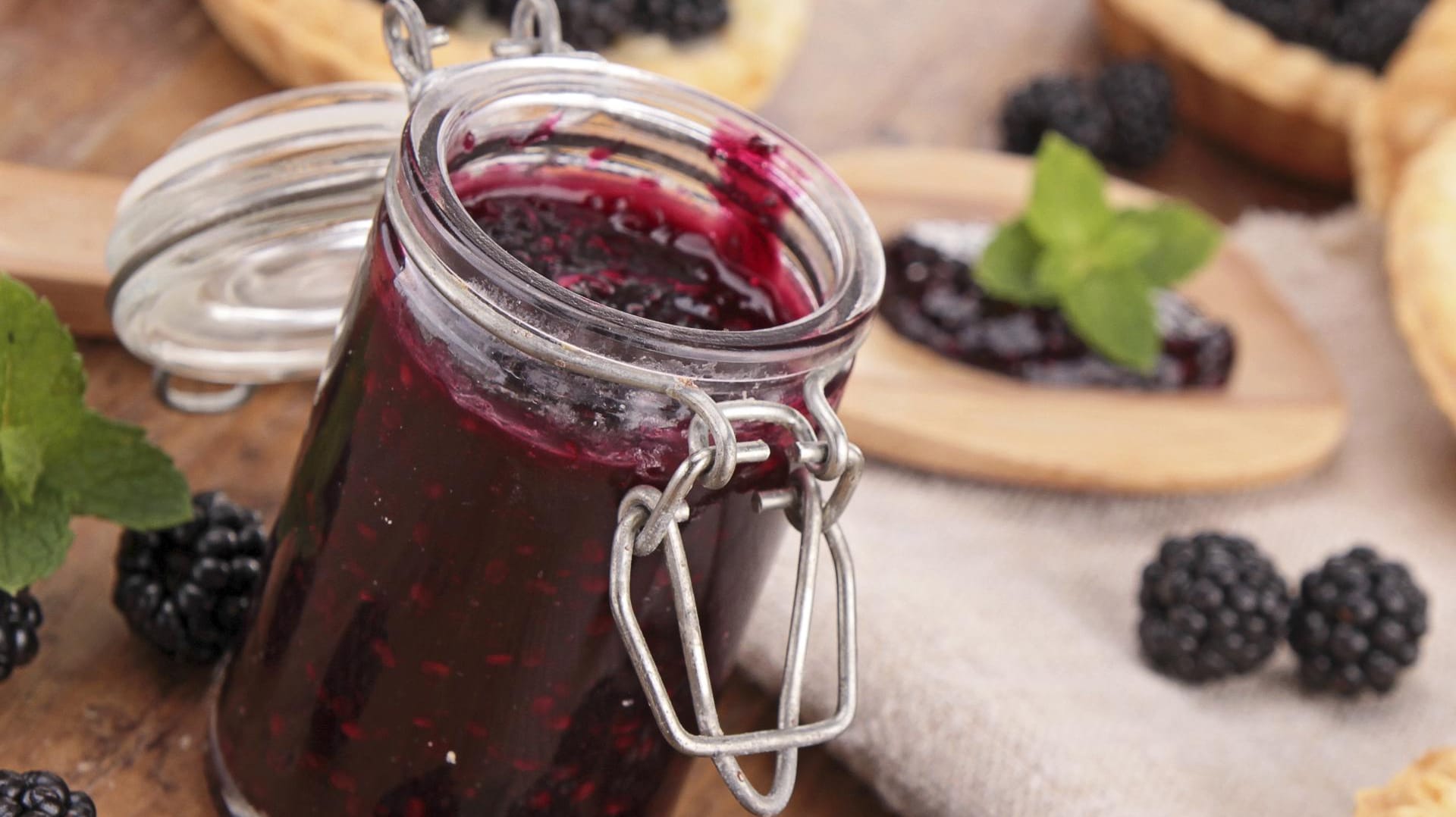 Aus Brombeeren lässt sich prima Konfitüre kochen.