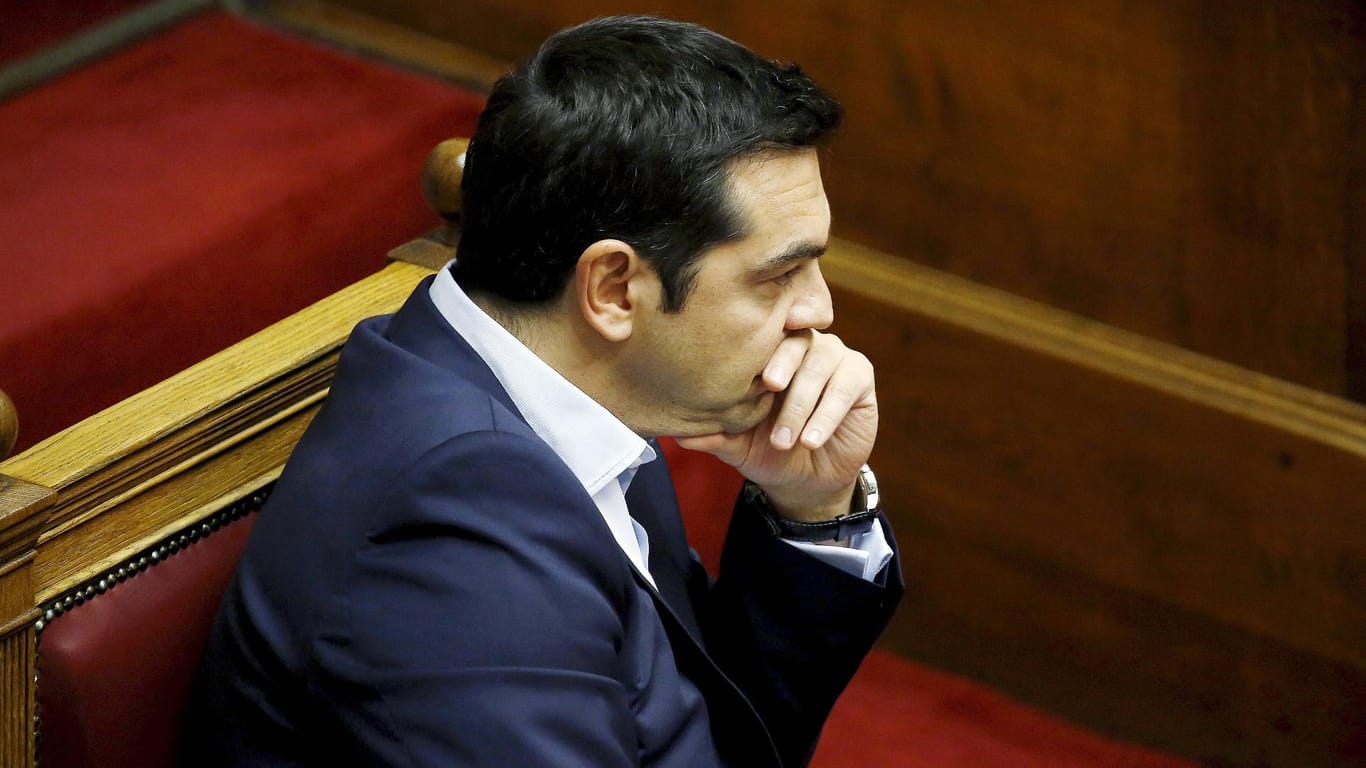 Der griechische Ministerpräsident Alexis Tsipras ist in den eigenen Reihen nahezu entmachtet.