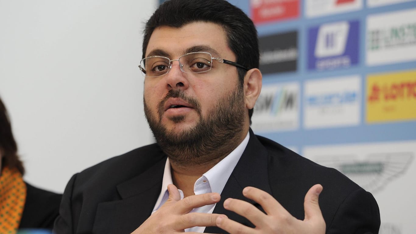 Investor Hassan Ismaik bei einer Pressekonferenz in München.