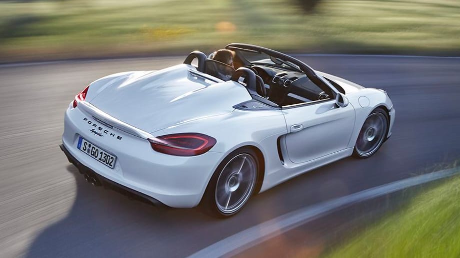 Dank der Motorpower schafft der Wagen den Sprint von 0 auf Tempo 100 in nur 4,5 Sekunden. Dank der Motorpower schafft der Wagen den Sprint von 0 auf Tempo 100 in nur 4,5 Sekunden.